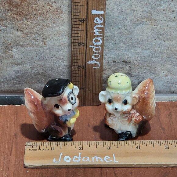 Professor and Mrs Squirrel Vintage Salt & Pepper Shakers - Picture 10 of 11